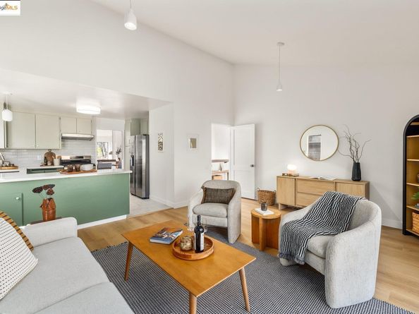 568 Vistamont Ave, Berkeley CA 94708