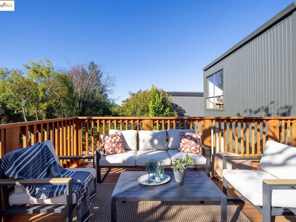 568 Vistamont Ave, Berkeley CA 94708