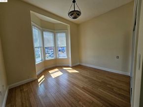 2825 Market St, Oakland CA 94608