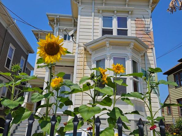 2825 Market St, Oakland CA 94608