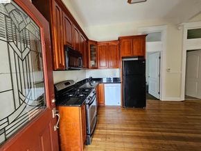 2825 Market St, Oakland CA 94608