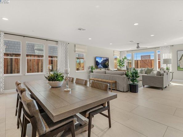 32613 Singh Circle, Union City CA 94587