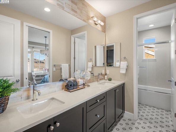 32613 Singh Circle, Union City CA 94587