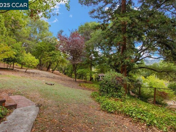 36 Vallecito Lane, Orinda CA 94563
