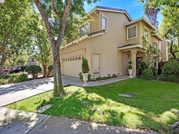 15 Creekside Dr