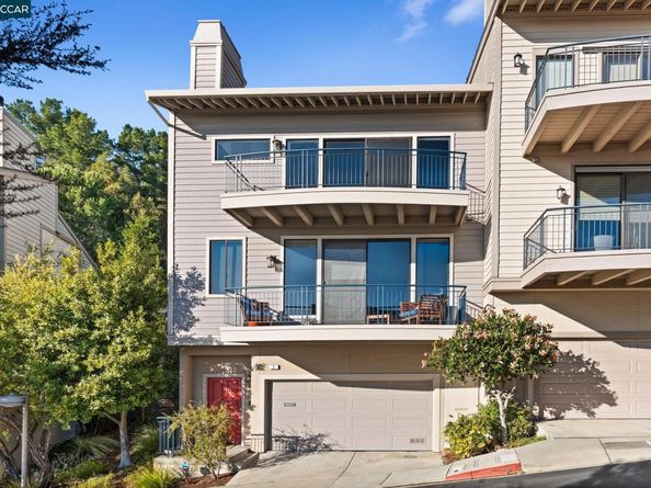 5 Schooner Hill, Oakland CA 94618