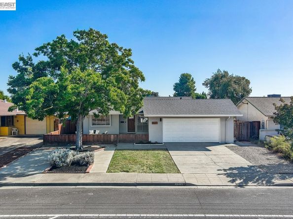 1418 Bluebell Dr, Livermore CA 94551