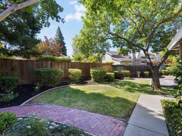 109 Blossom Ct, Danville CA 94506