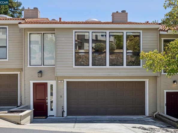 12 Heritage Oaks Rd, Pleasant Hill CA 94523