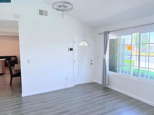 1131 Langlie Ct, Rodeo CA 94572