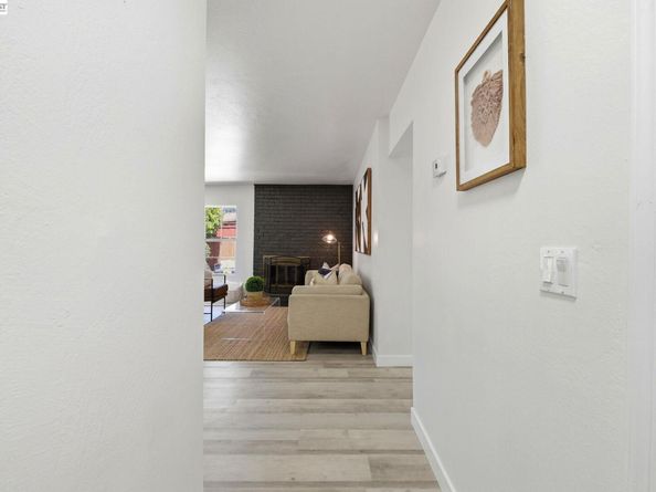 31070 Meadowbrook Ave, Hayward CA 94544