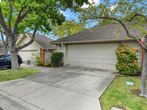 524 Silver Lake Dr, Danville CA 94526