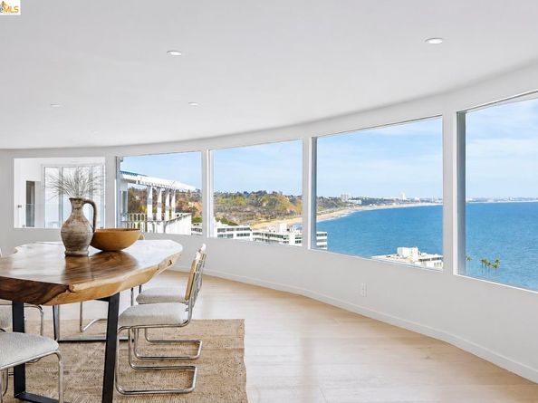 17440 Revello Dr, Pacific Palisades (los Angeles) CA 90272