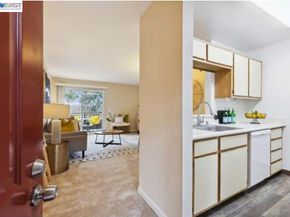 680 Dartmore Lane 260, Hayward CA 94544