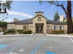 680 Dartmore Lane 260, Hayward CA 94544