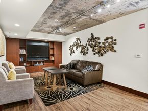 311 Oak St 520, Oakland CA 94607