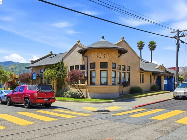 438 Leland Ave, San Francisco CA 94134