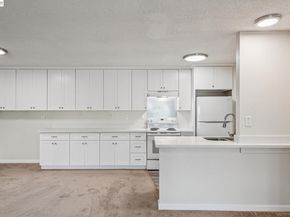 960 Shorepoint Ct 120, Alameda CA 94501