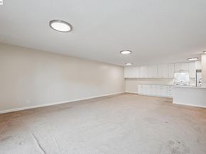 960 Shorepoint Ct 120, Alameda CA 94501
