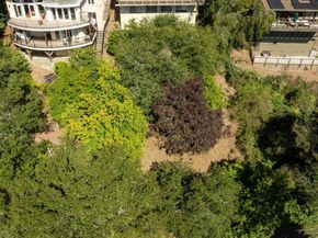 7279 Snake Rd, Oakland CA 94611