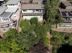 7279 Snake Rd, Oakland CA 94611
