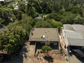 7279 Snake Rd, Oakland CA 94611
