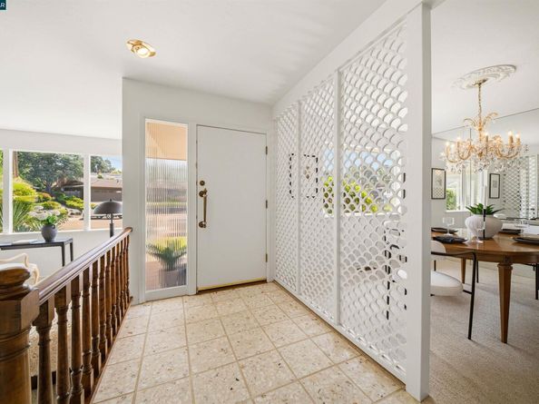 16985 Lamont Ct, Castro Valley CA 94546