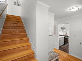 527 Lorren Way, Livermore CA 94550