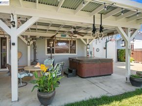 527 Lorren Way, Livermore CA 94550