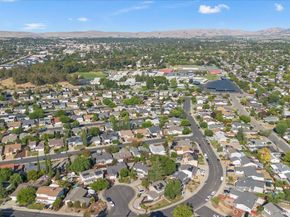 527 Lorren Way, Livermore CA 94550
