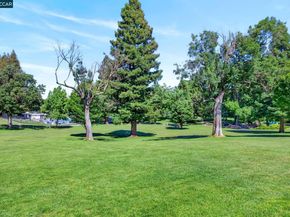 726 Buena Vista Pl, Walnut Creek CA 94597