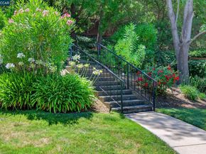 726 Buena Vista Pl, Walnut Creek CA 94597