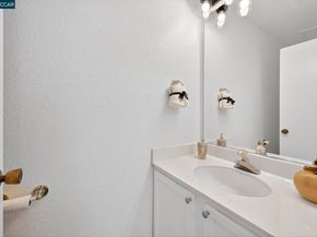 726 Buena Vista Pl, Walnut Creek CA 94597