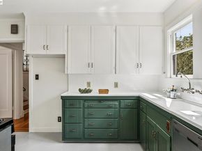 2843 Central Ave, Alameda CA 94501