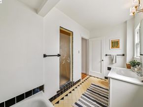 2843 Central Ave, Alameda CA 94501