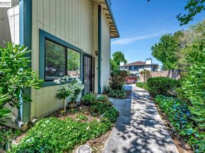 2500 Copa Del Oro Dr, Union City CA 94587