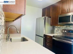 2500 Copa Del Oro Dr, Union City CA 94587