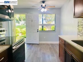 2500 Copa Del Oro Dr, Union City CA 94587