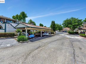 2500 Copa Del Oro Dr, Union City CA 94587