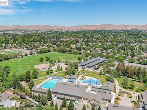 308 Mulqueeney St, Livermore CA 94550