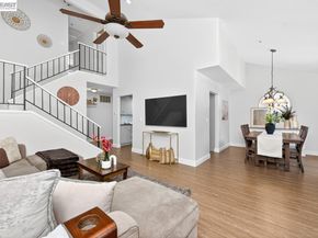 308 Mulqueeney St, Livermore CA 94550