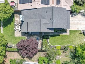 308 Mulqueeney St, Livermore CA 94550