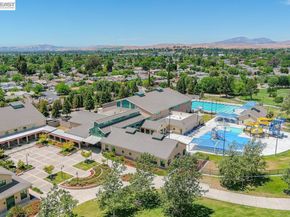 308 Mulqueeney St, Livermore CA 94550