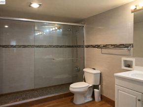 801 Franklin St 711, Oakland CA 94607