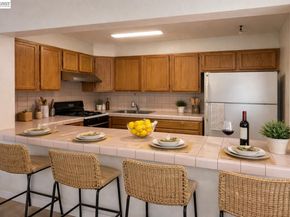 801 Franklin St 711, Oakland CA 94607