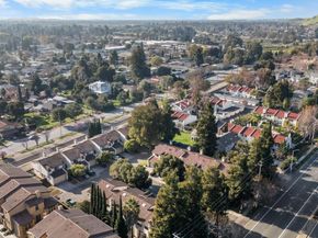 18 Gazania Ter, Fremont CA 94536