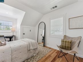 1378 Canterbury Dr, Concord CA 94521