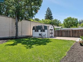 1378 Canterbury Dr, Concord CA 94521