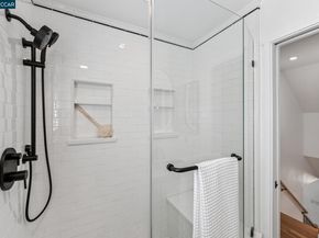 1378 Canterbury Dr, Concord CA 94521