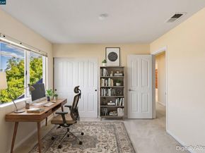 220 Valley Glen Ln, Martinez CA 94553